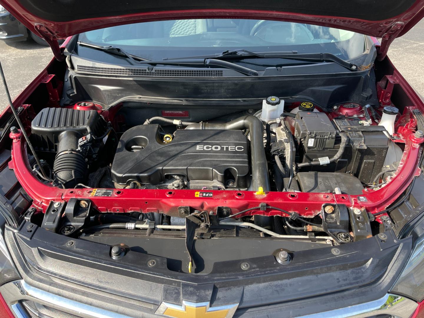 2018 Red /Black Chevrolet Equinox LT AWD (2GNAXSEV2J6) with an 1.5L I4 DOHC 16V TURBO engine, 6-Speed Automatic transmission, located at 11115 Chardon Rd. , Chardon, OH, 44024, (440) 214-9705, 41.580246, -81.241943 - This 2018 Chevrolet Equinox LT AWD with a 1.5L EcoTec Turbocharged engine and 6-speed automatic transmission offers a balanced blend of performance and fuel efficiency with a 30 MPG highway rating. This compact SUV is well-equipped for safety and convenience, featuring blind spot monitoring, rear cr - Photo#14